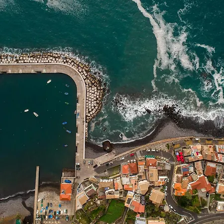 'a Gaioa' In 'the Cliff Coast Accomodation'