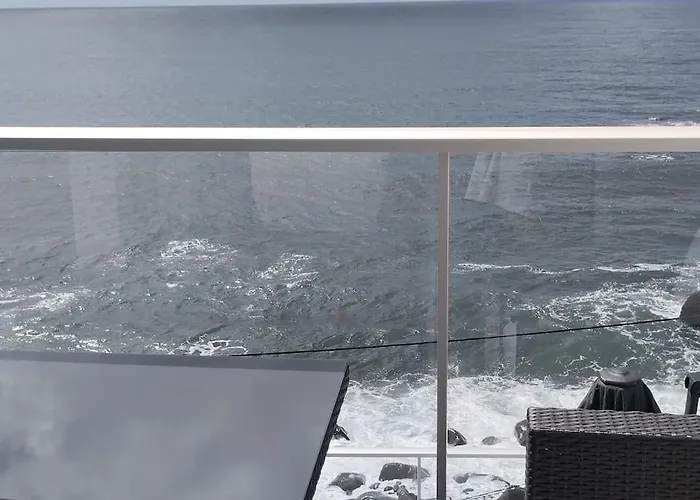 Apartment 'a Gaioa' In 'the Cliff Coast Accomodation' *