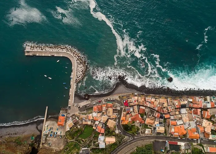 Apartment 'a Gaioa' In 'the Cliff Coast Accomodation' *